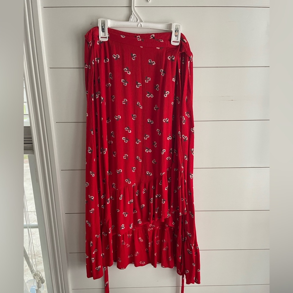 Red with flowers Billabong wrap skirt